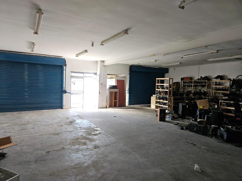 To Let commercial Property for Rent in Wynberg Western Cape